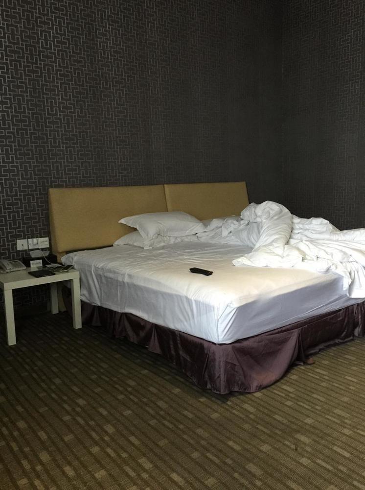 Shenzhen Luohu Art Hotel, Dongmen Shopping Center Екстериор снимка